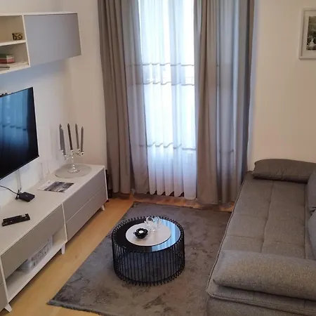 Royal Bozovic - G5 I G6 Vrnjačka Banja